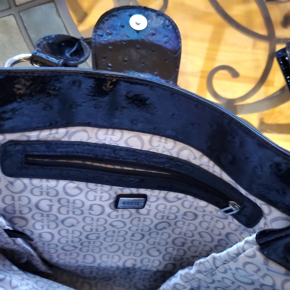 Handbag - Picture 2 of 2